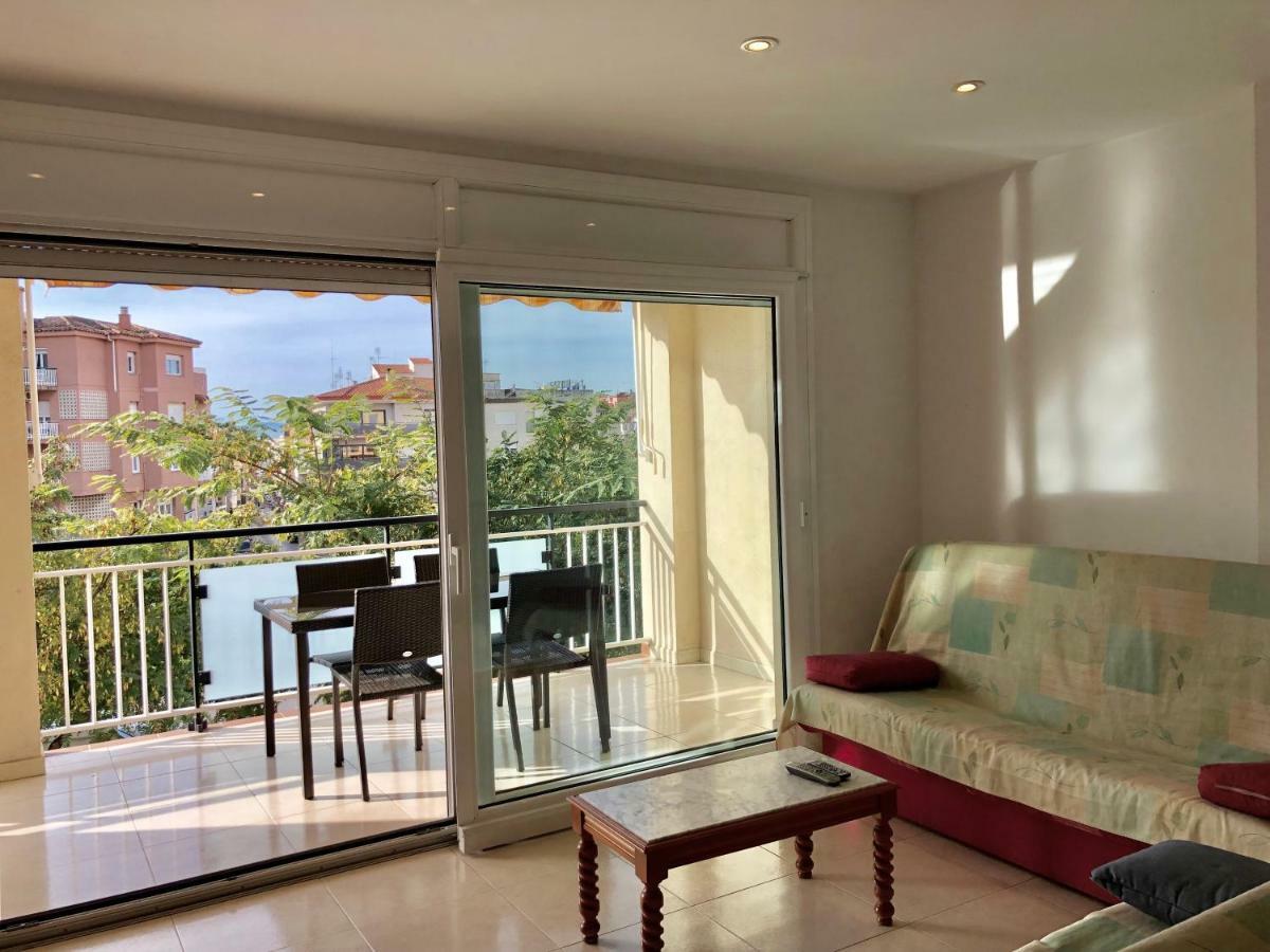 Apartamentos Benet Roses Exterior photo